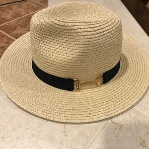 Aldo Hat